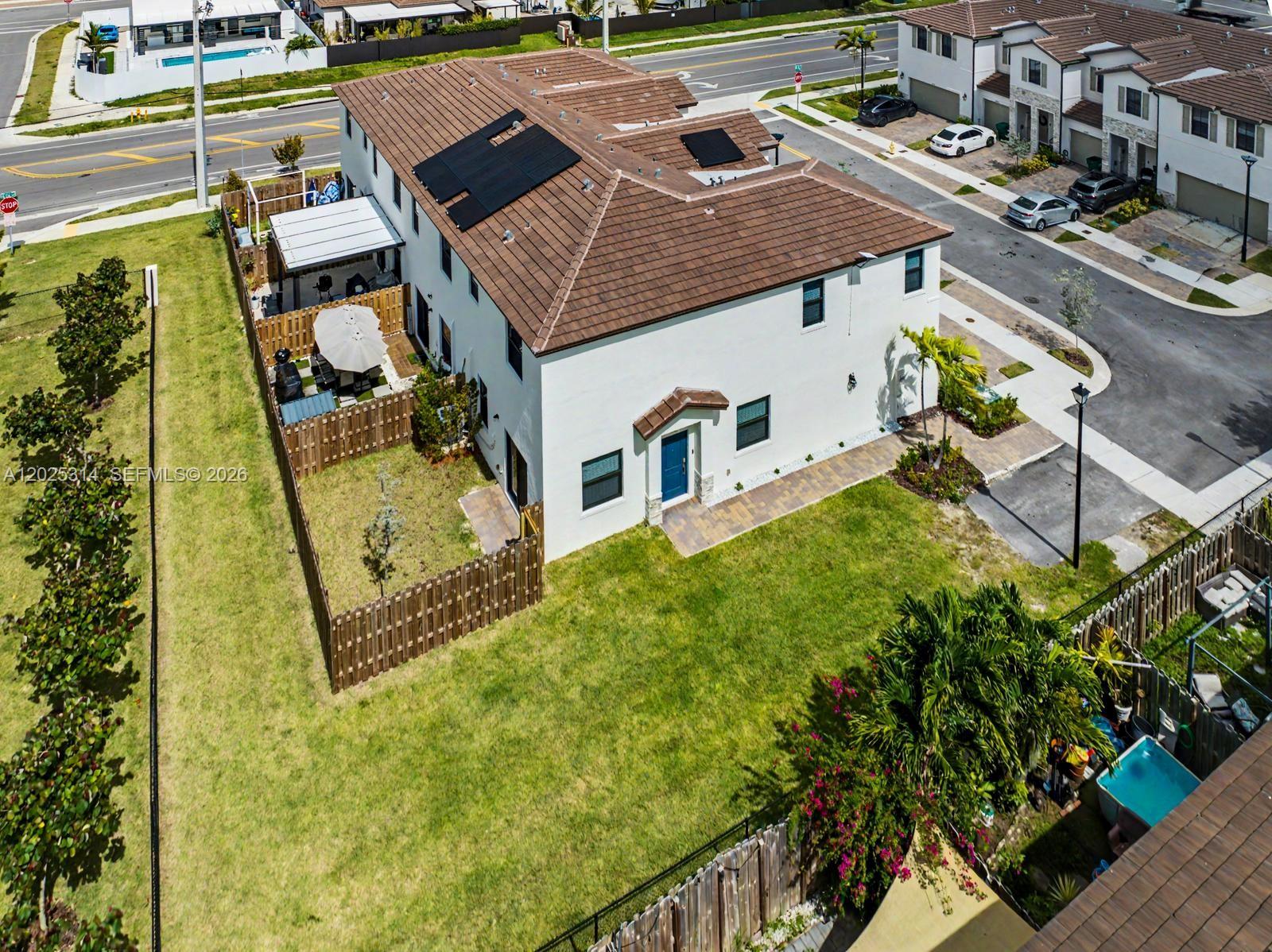 CALDWELL MARTIN TOWNHOMES - Residential