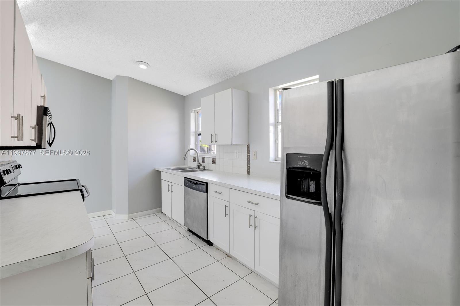 STRAWBERRY FIELD SUB - Residential Lease