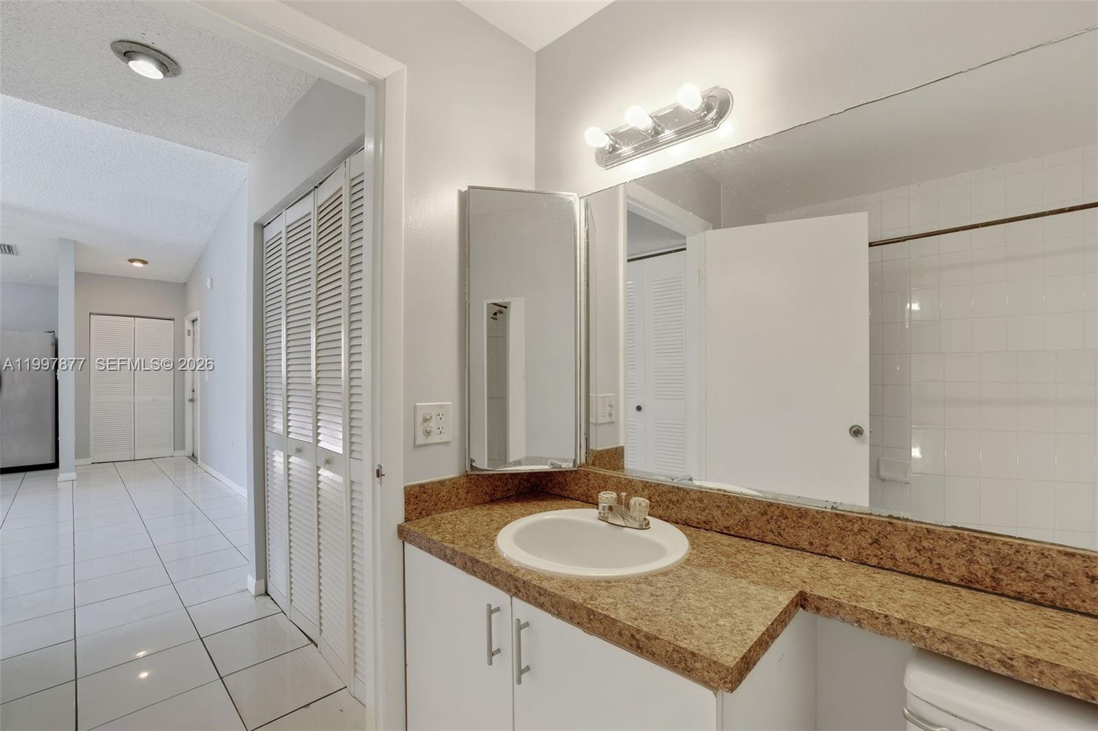 STRAWBERRY FIELD SUB - Residential Lease