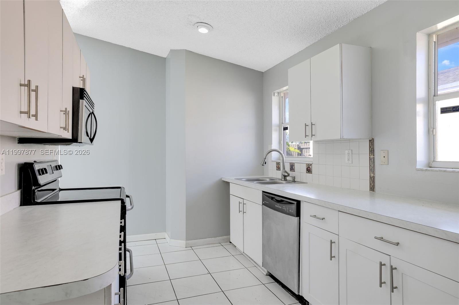 STRAWBERRY FIELD SUB - Residential Lease