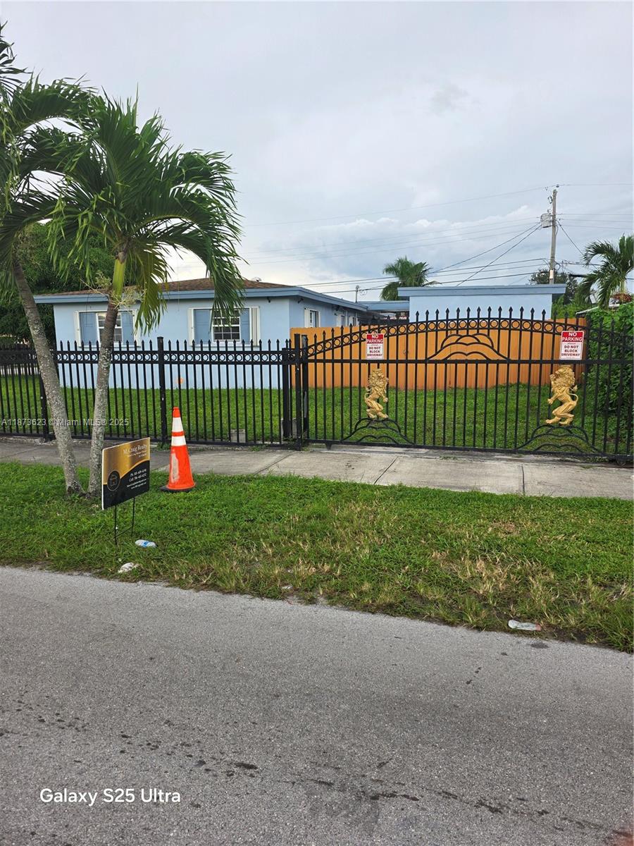 MYRTLE GROVE 1ST ADDN - Residential Lease