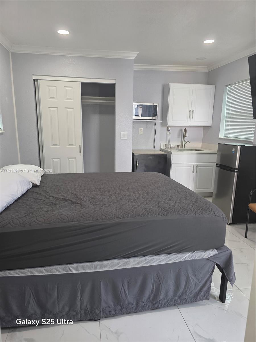 MYRTLE GROVE 1ST ADDN - Residential Lease