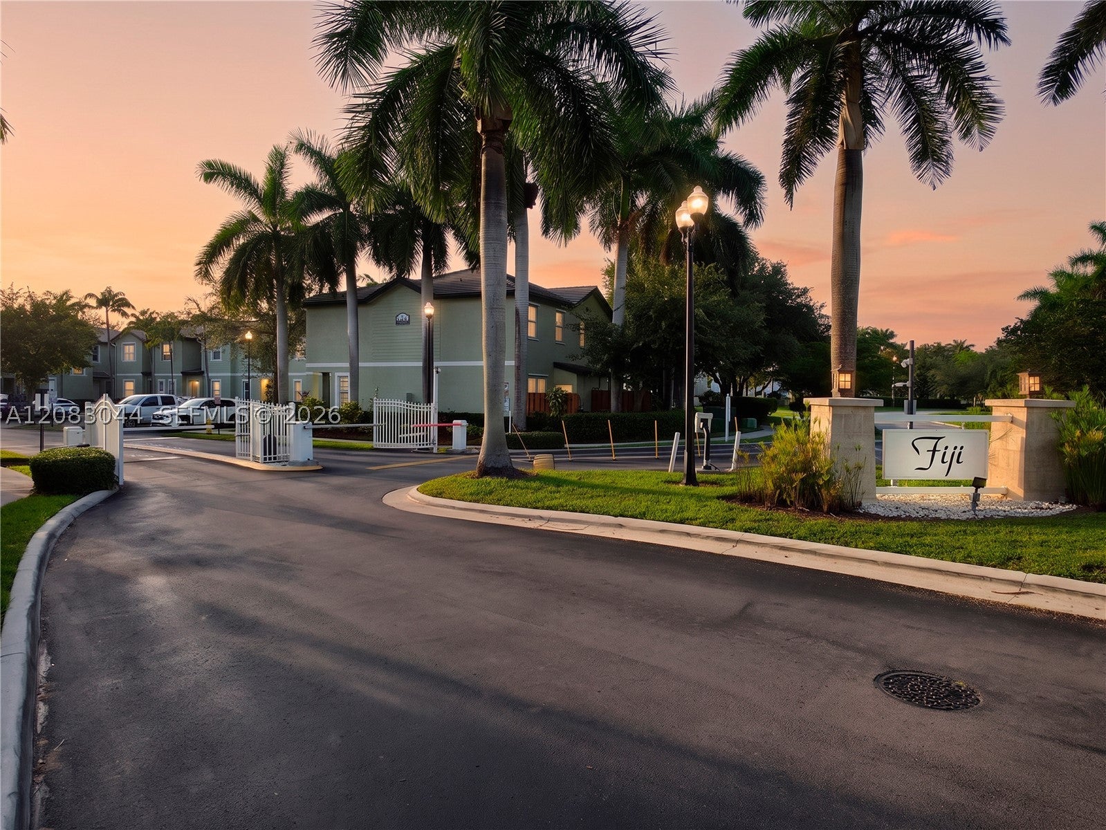 132 SE 28th Pl 7, Homestead FL 33033