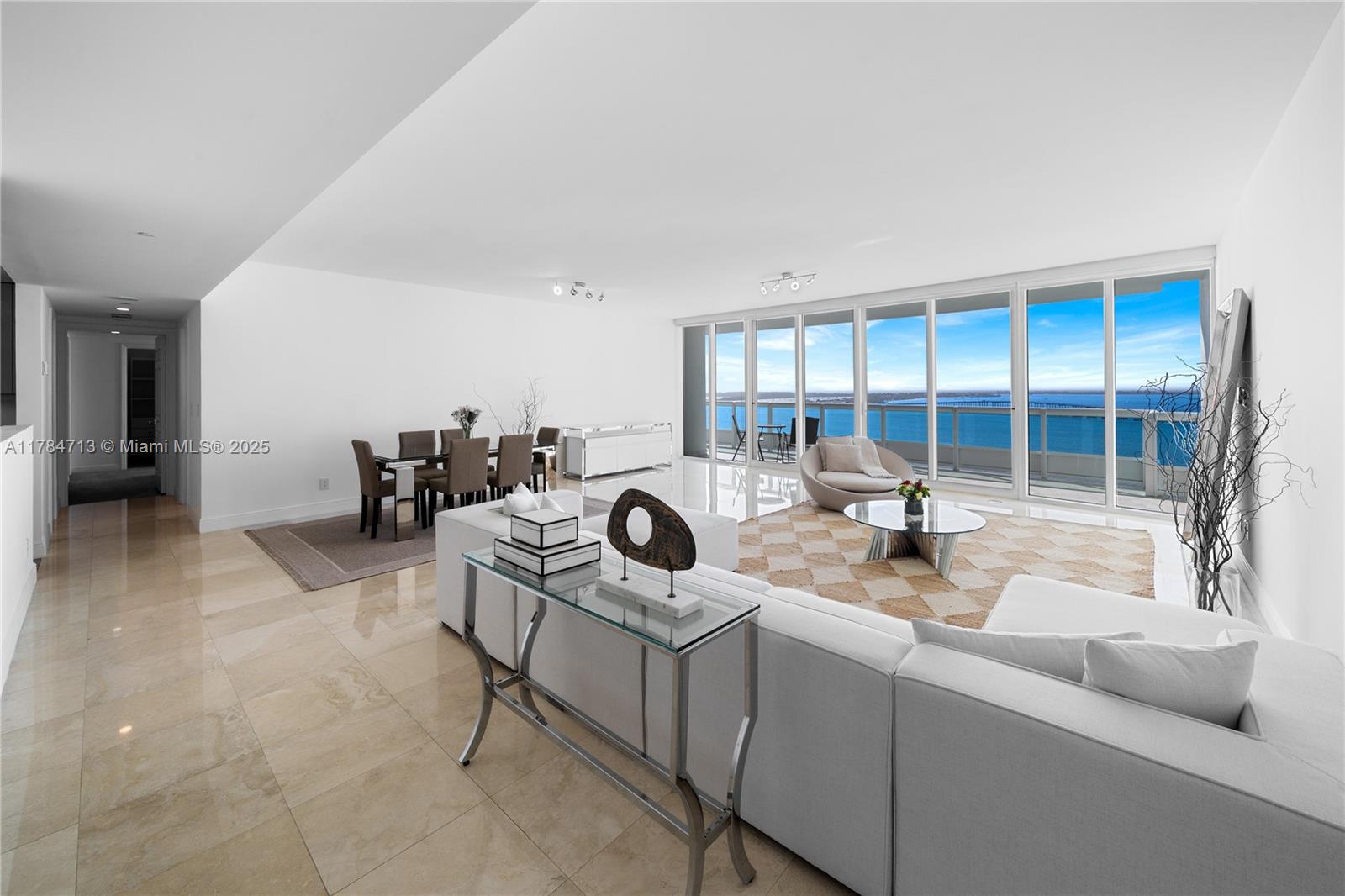 1643 Brickell Ave 2203