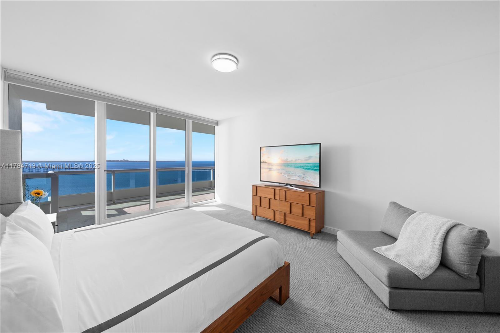 SANTA MARIA CONDO - Residential