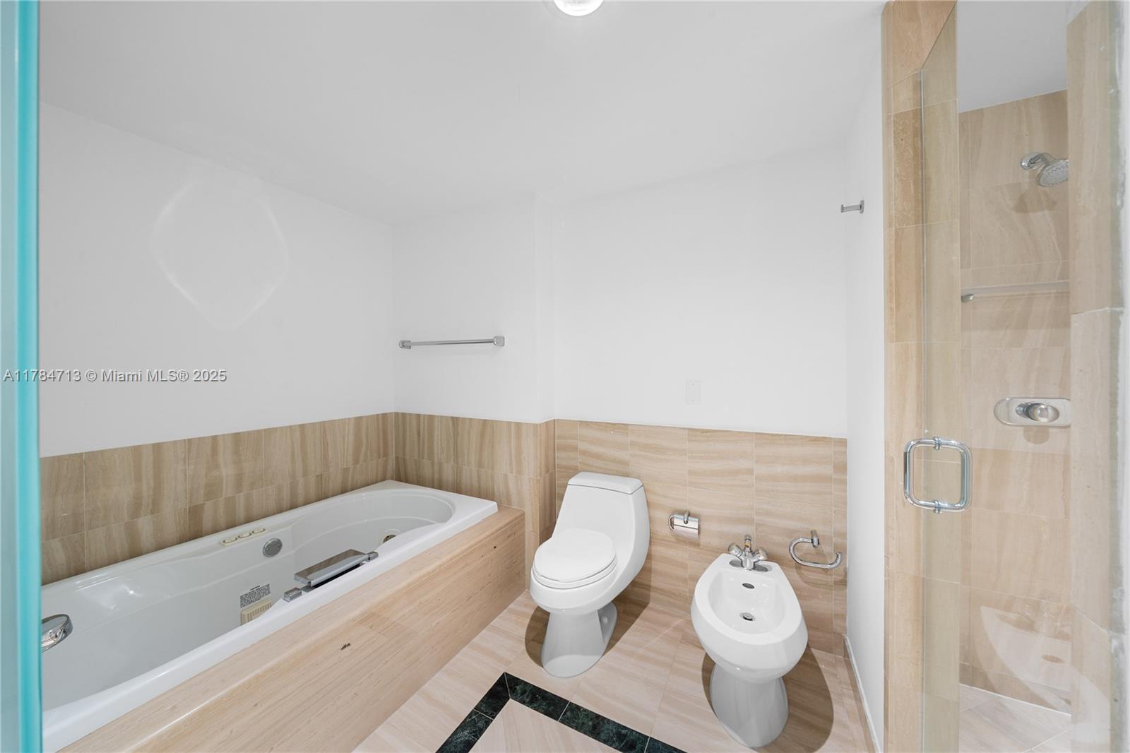 SANTA MARIA CONDO - Residential