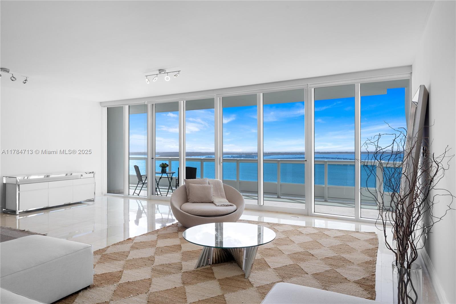 SANTA MARIA CONDO - Residential