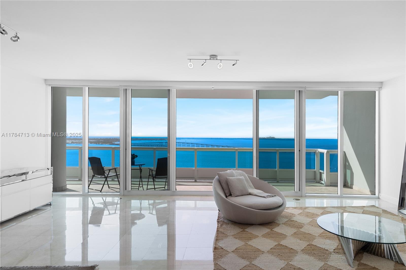 SANTA MARIA CONDO - Residential