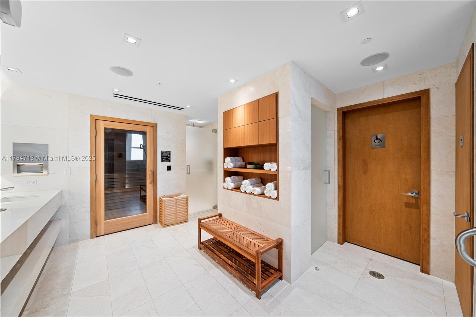 SANTA MARIA CONDO - Residential