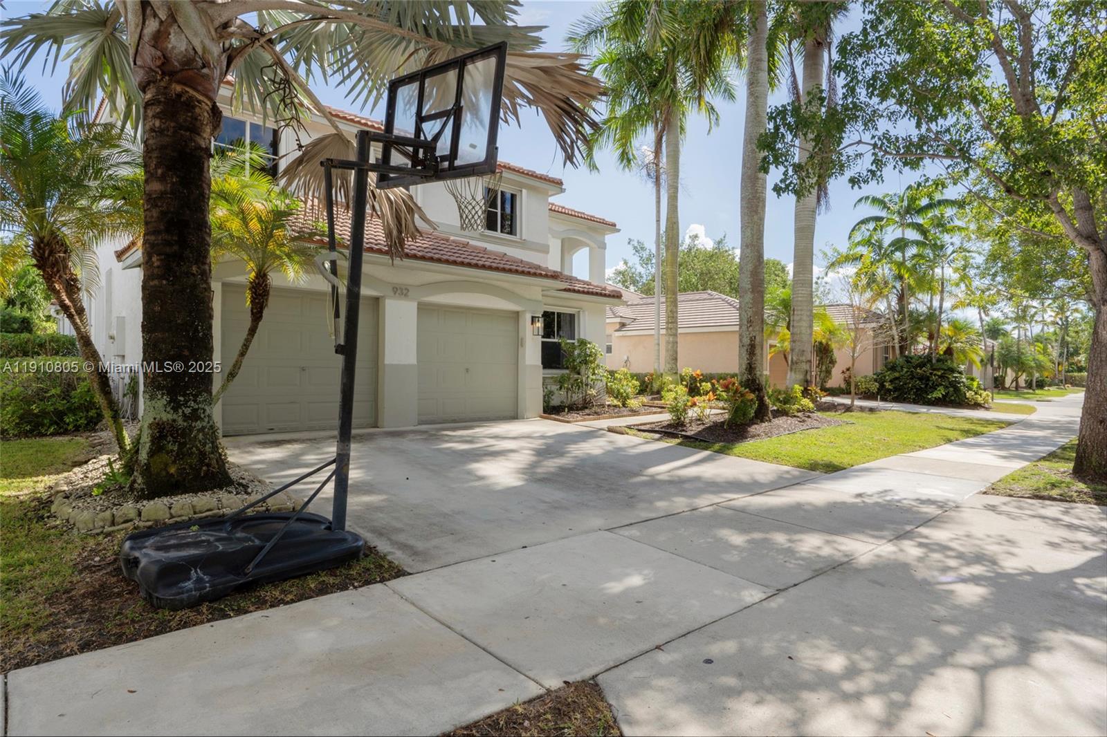 SECTOR 2-PARCELS 12 13 14 - Residential Lease