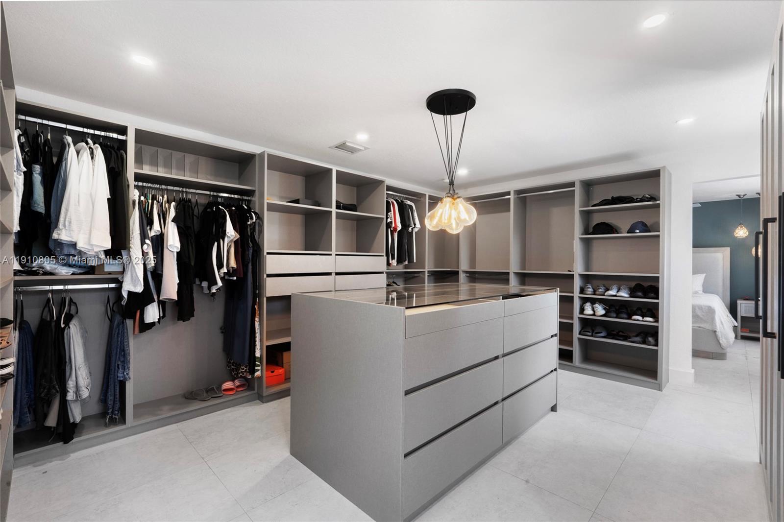 SECTOR 2-PARCELS 12 13 14 - Residential Lease