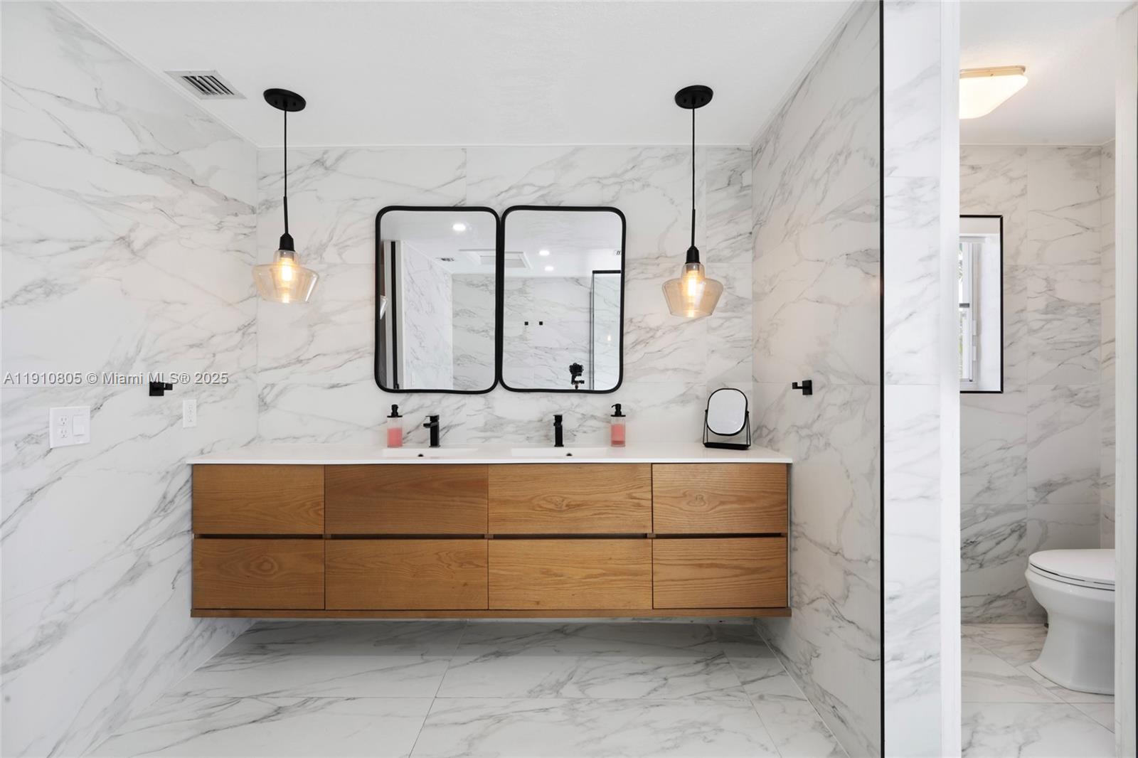 SECTOR 2-PARCELS 12 13 14 - Residential Lease