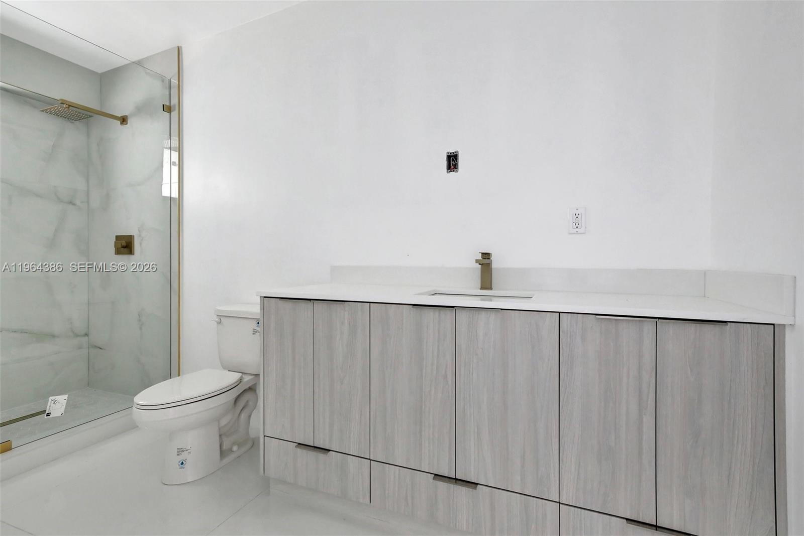 COUNTRY CLUB RANCHES SEC - Residential