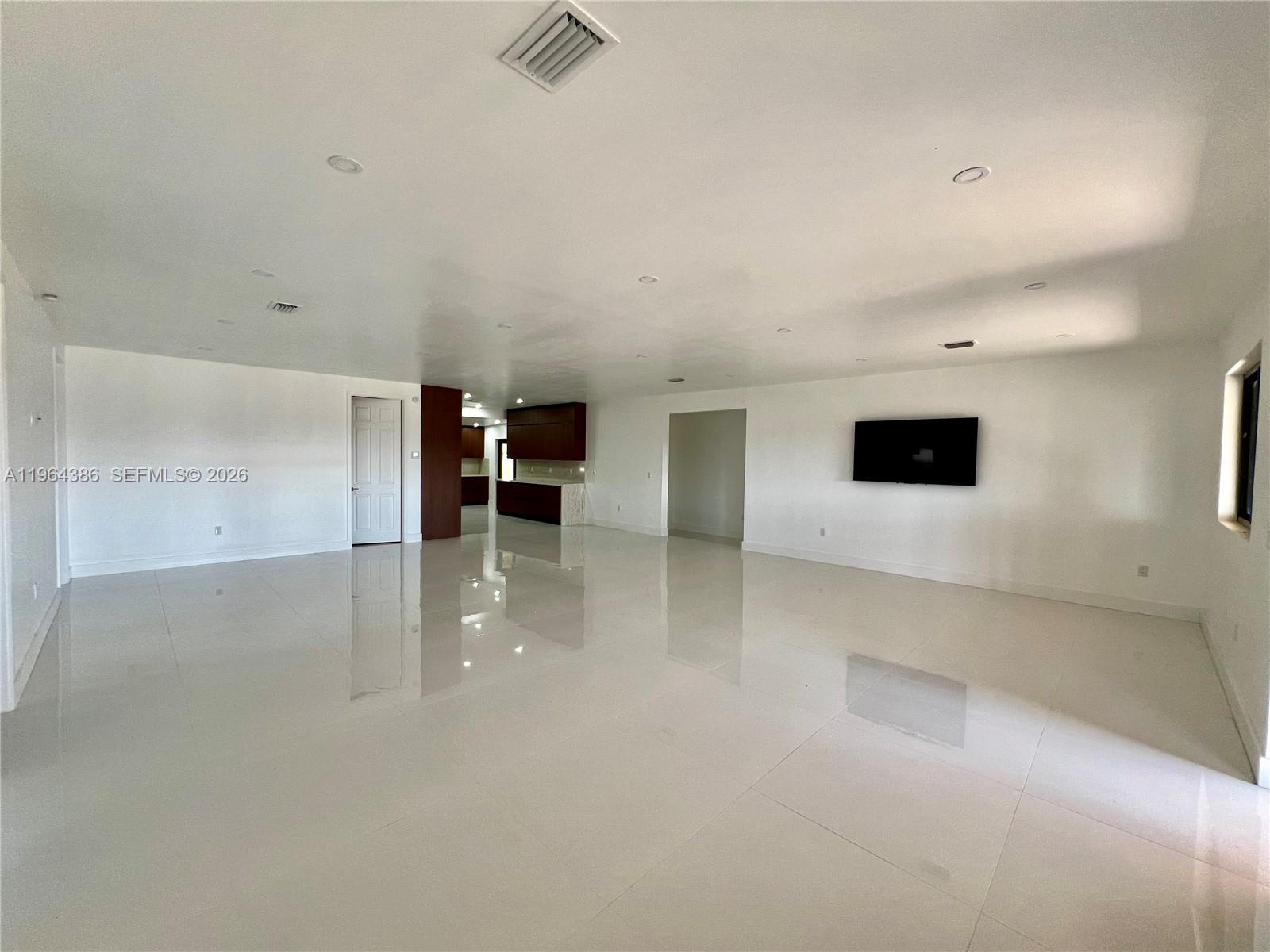 COUNTRY CLUB RANCHES SEC - Residential