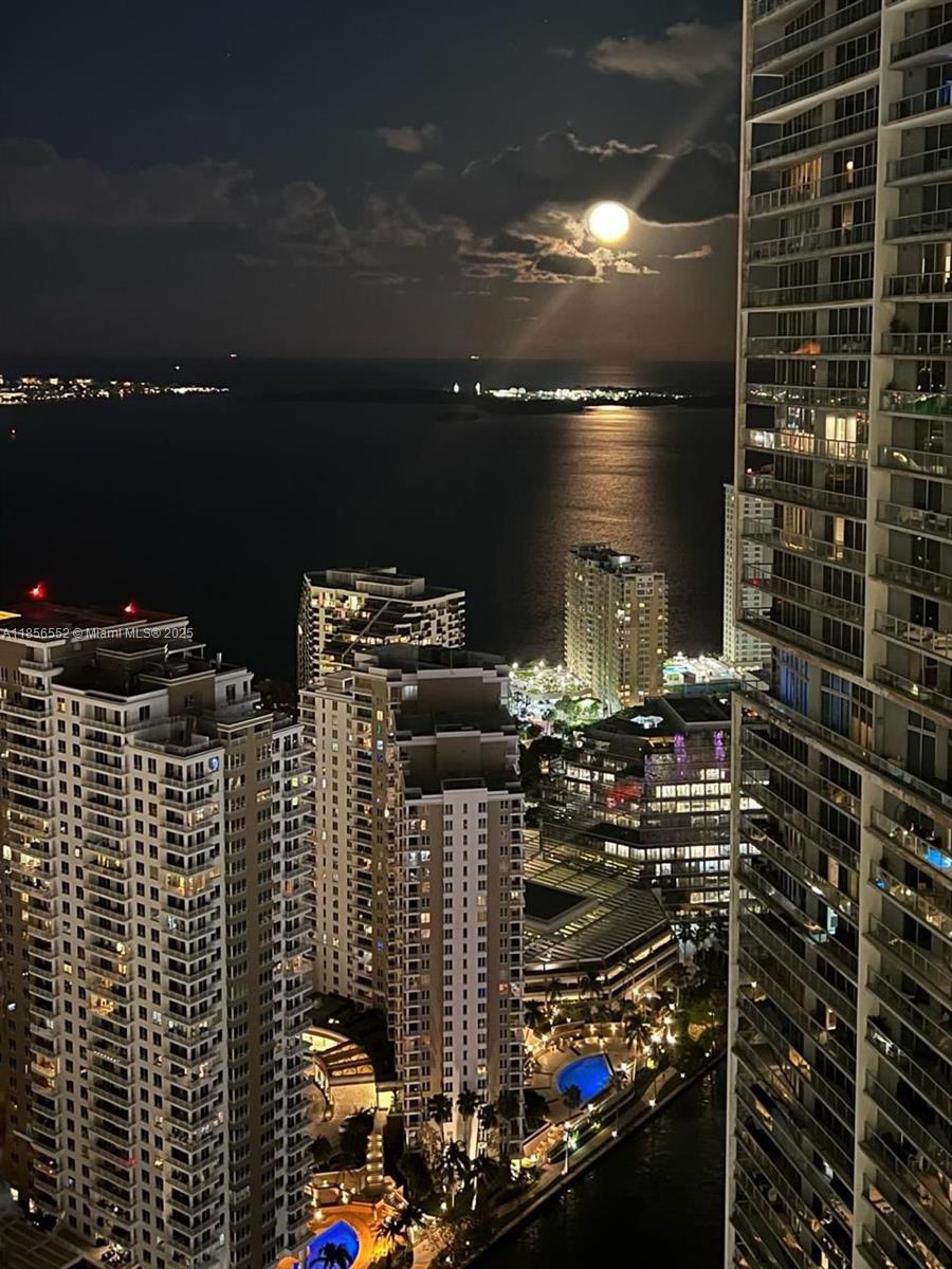475 Brickell Ave 4713