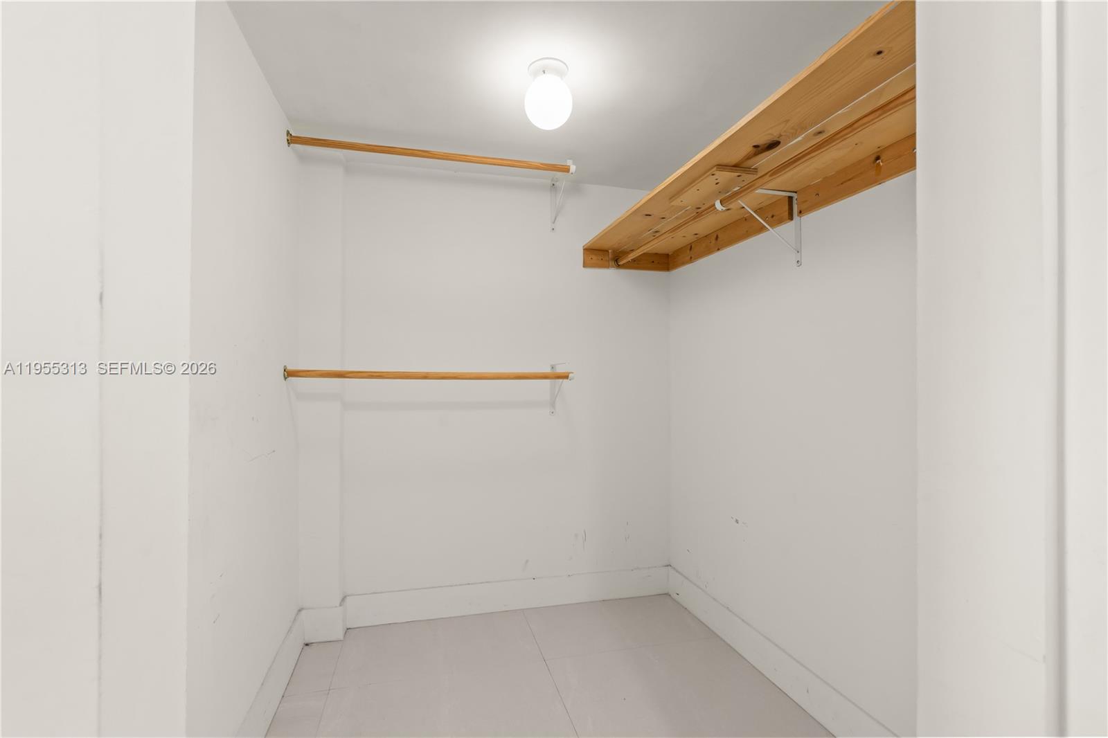 POINT EAST SEC II CONDO - Residential