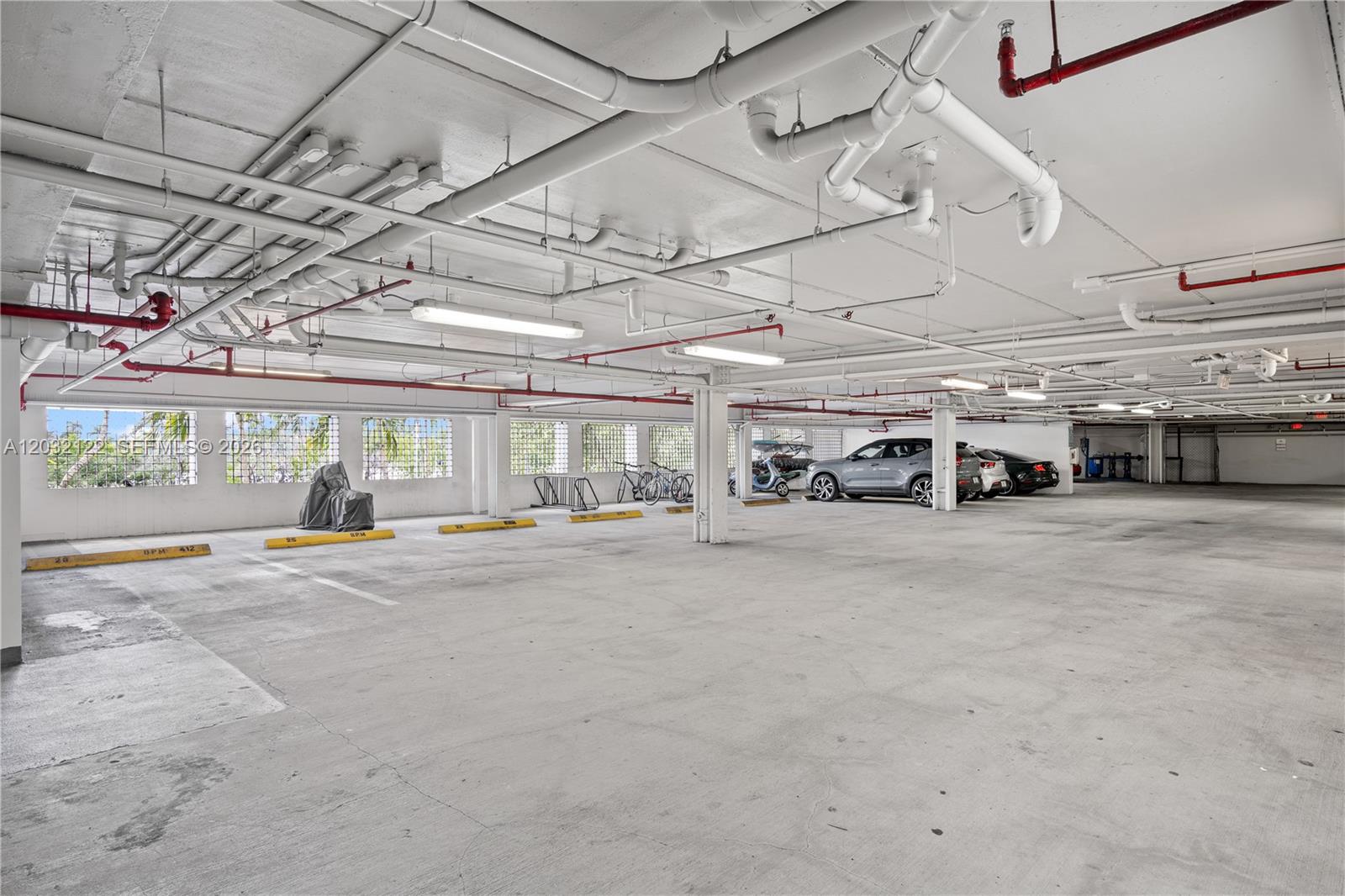 6362 Collins Ave 317