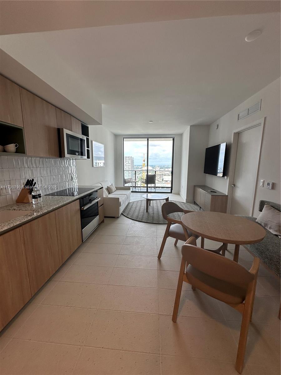 NATIIVO/GALE RESIDENCES - Residential