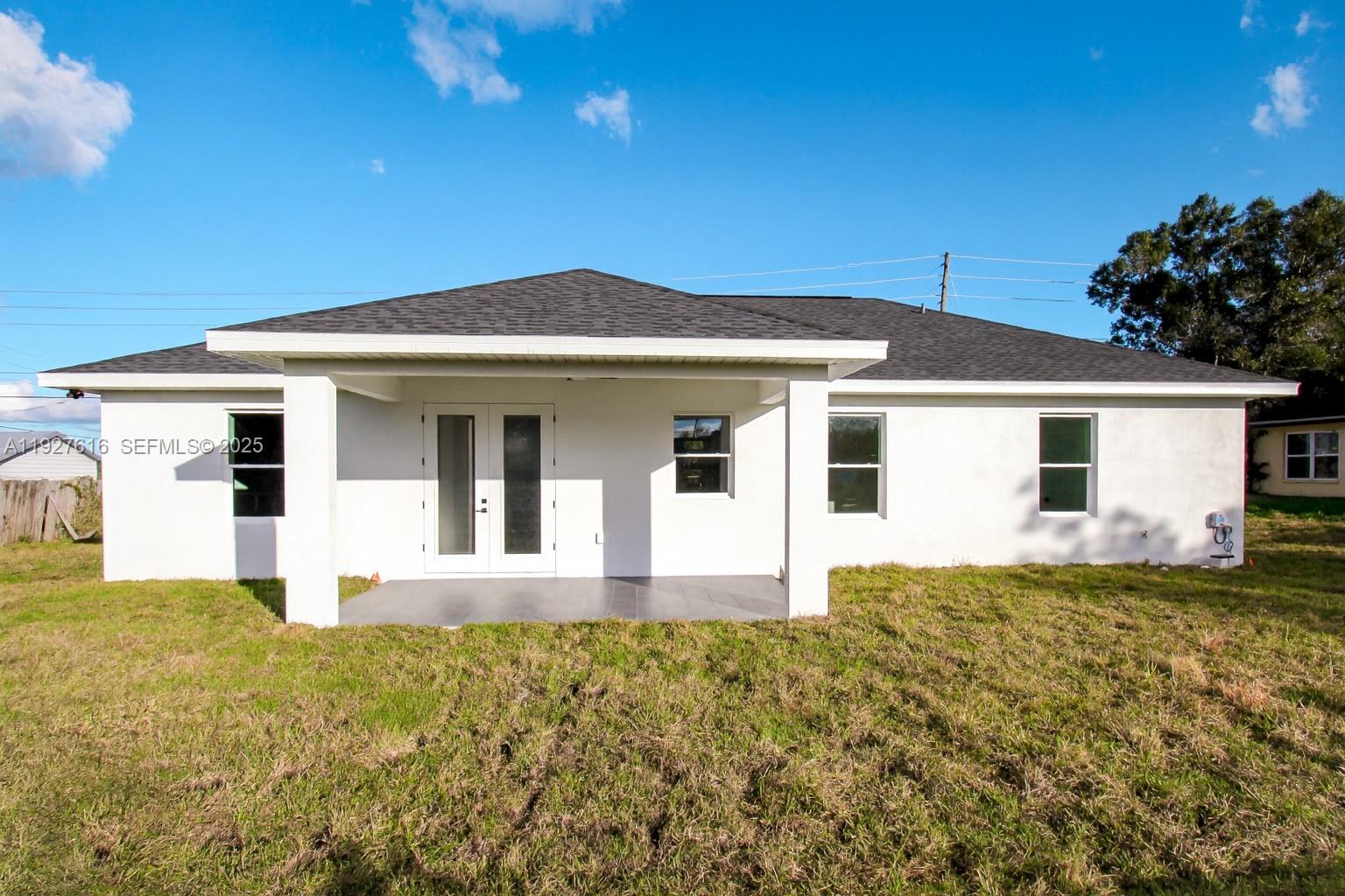 AVON PARK LAKES - Residential