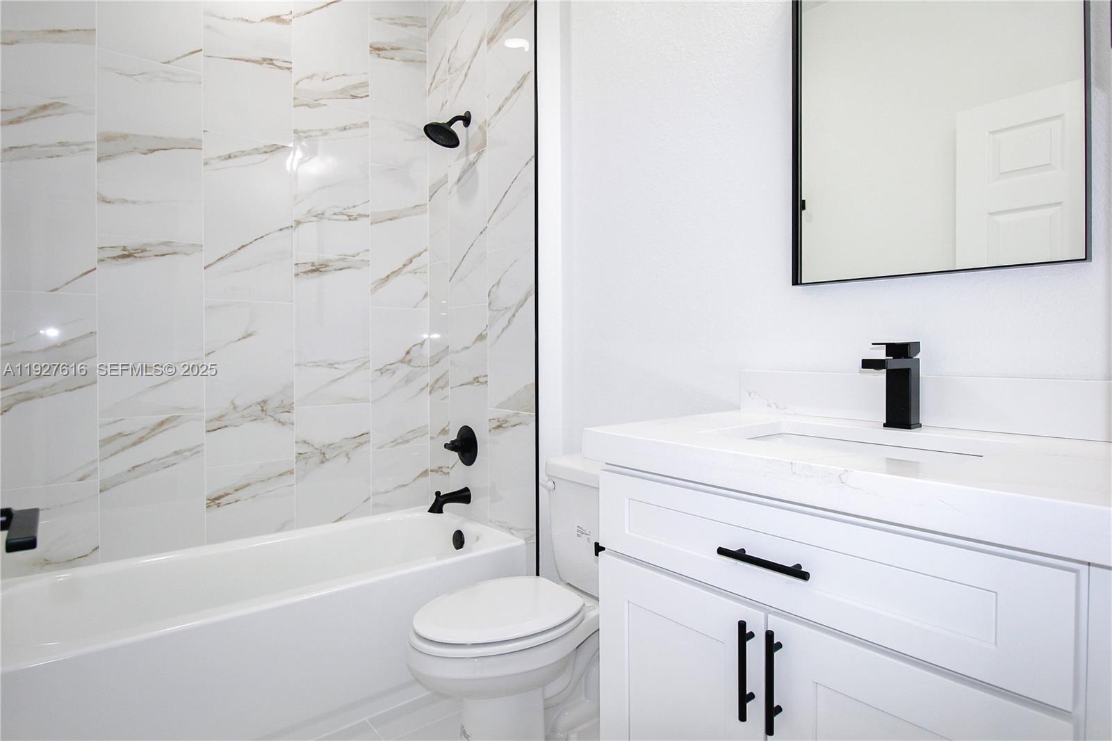 AVON PARK LAKES - Residential