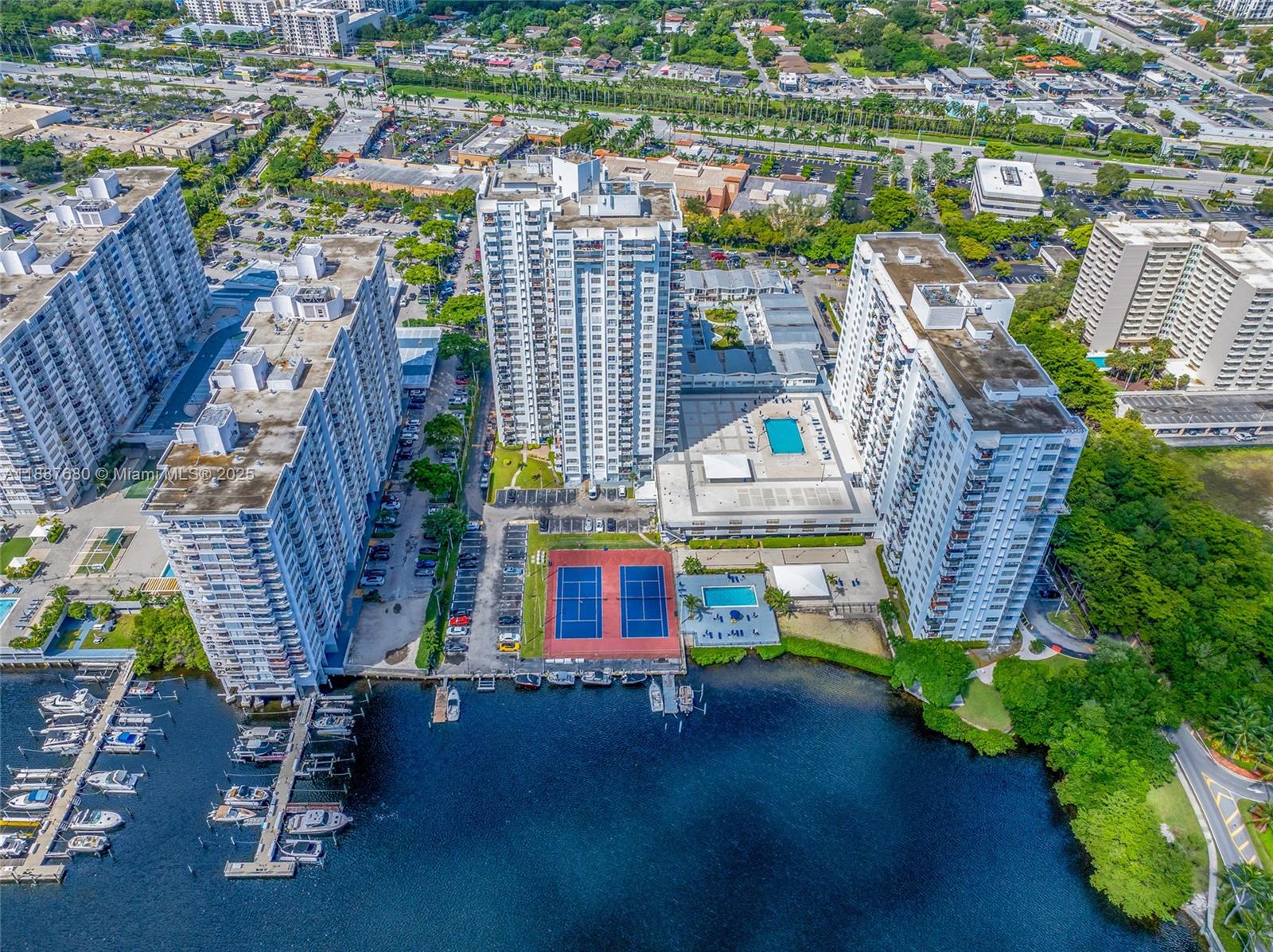 COMMODORE PLAZA CONDO - Residential