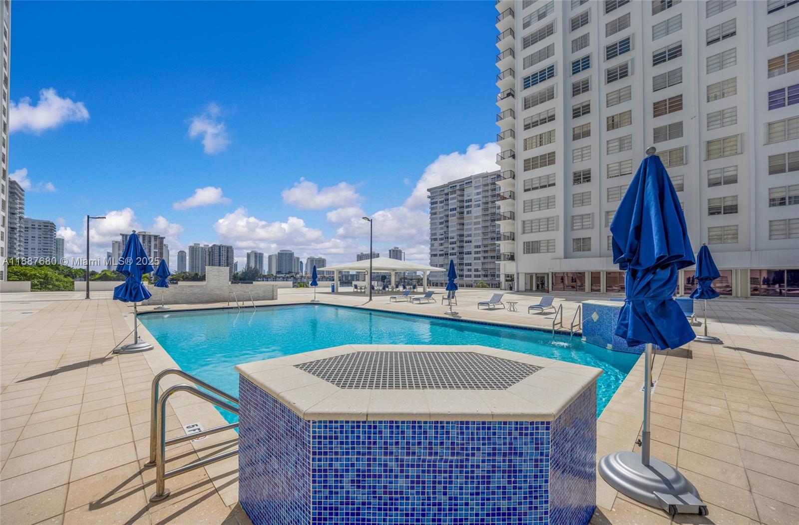 COMMODORE PLAZA CONDO - Residential