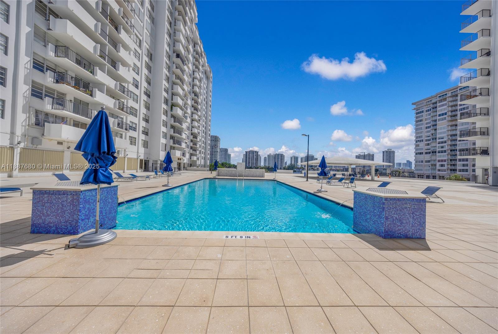 COMMODORE PLAZA CONDO - Residential