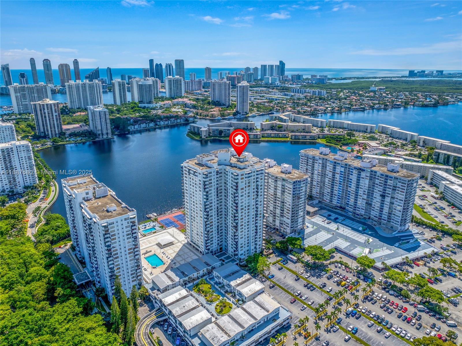 COMMODORE PLAZA CONDO - Residential