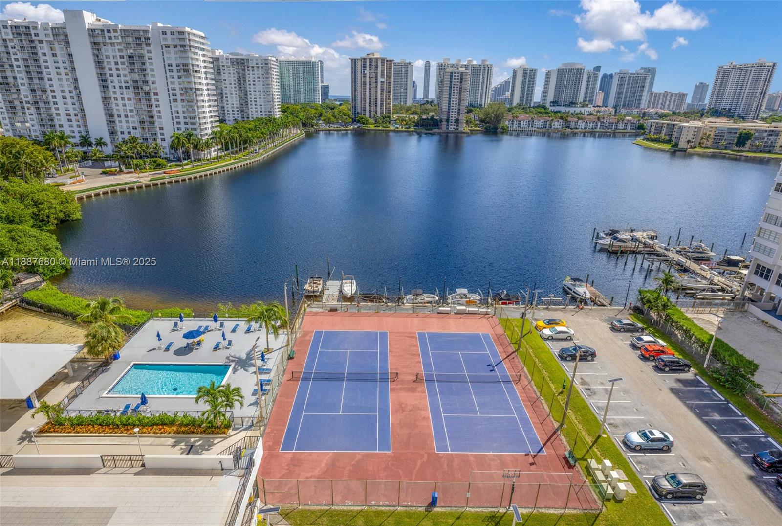 COMMODORE PLAZA CONDO - Residential