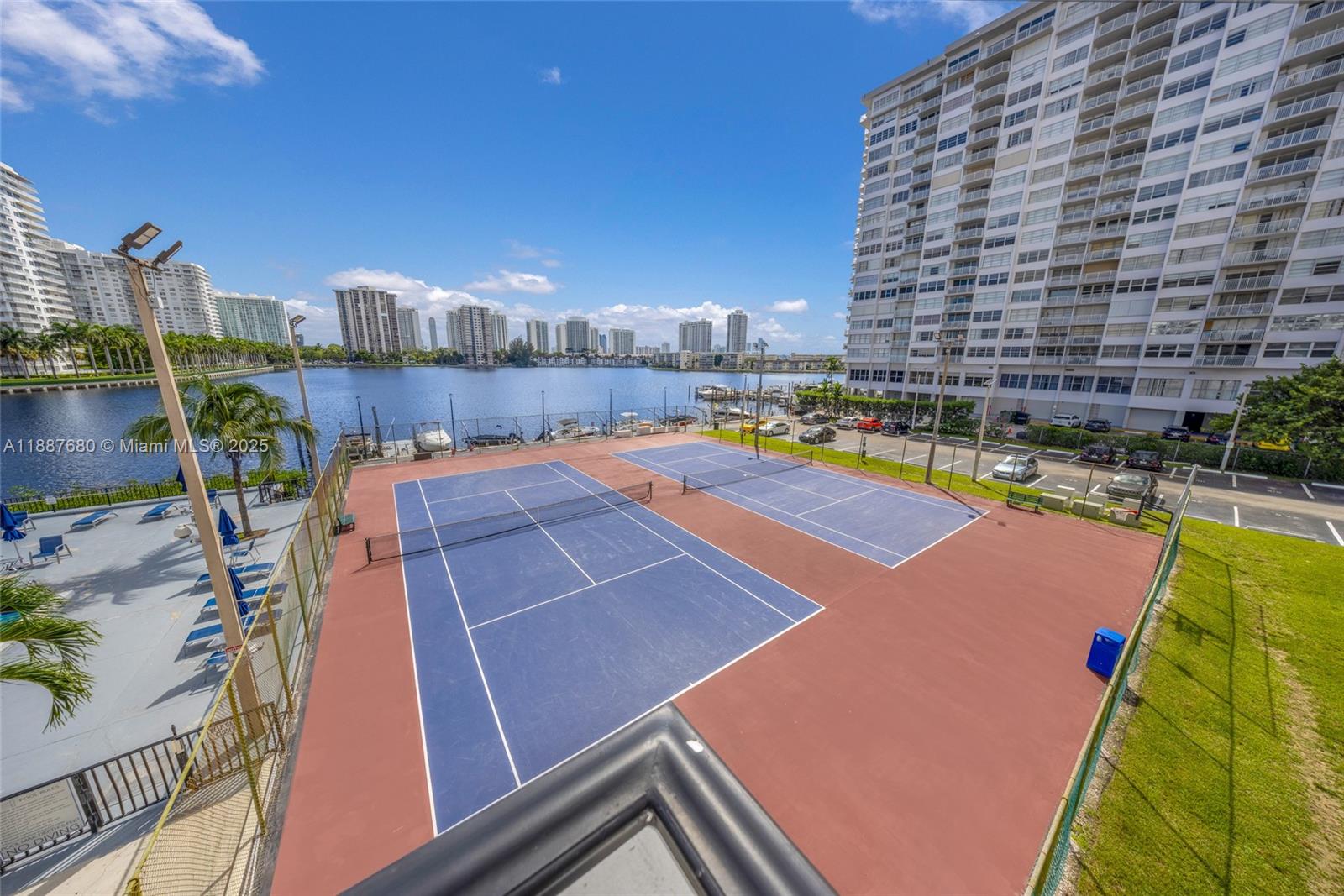 COMMODORE PLAZA CONDO - Residential