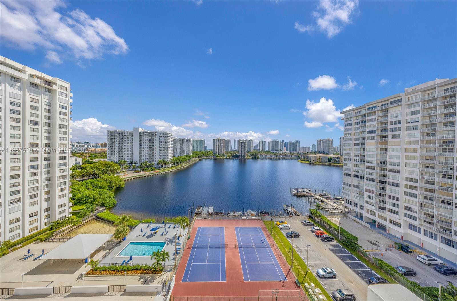 COMMODORE PLAZA CONDO - Residential