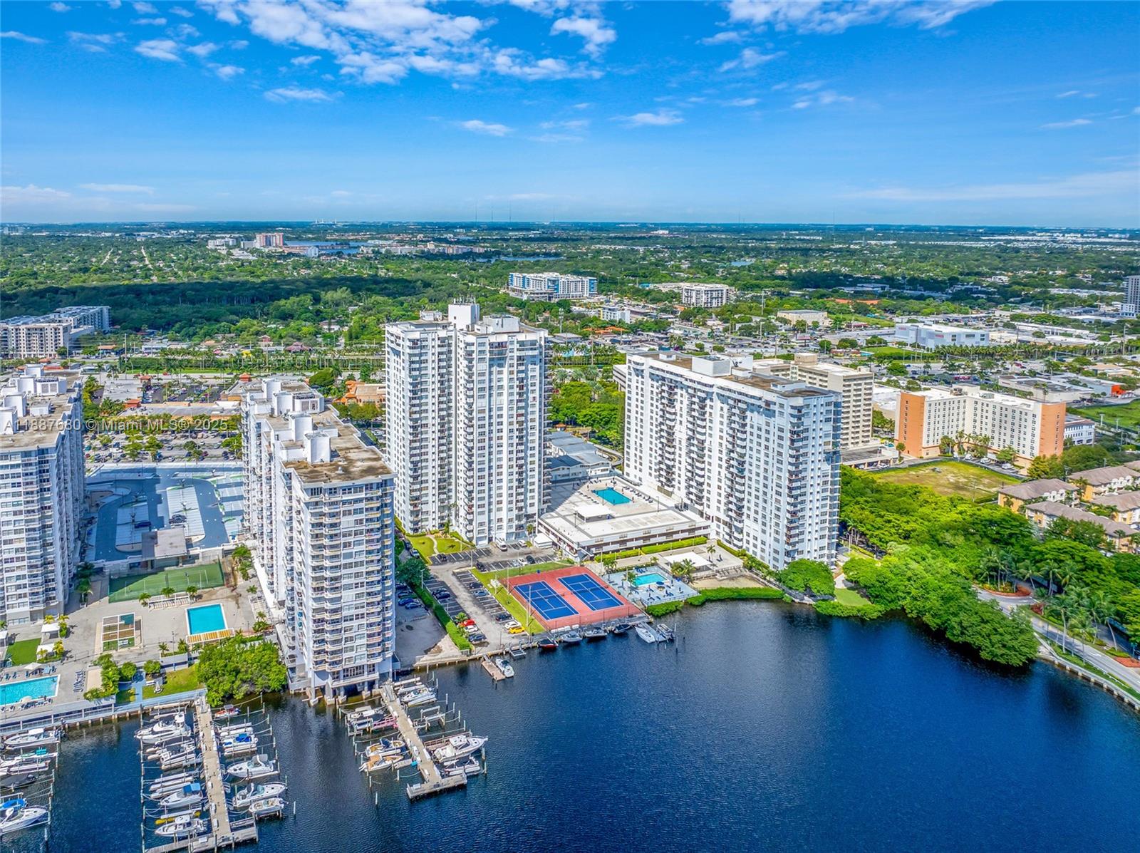 COMMODORE PLAZA CONDO - Residential