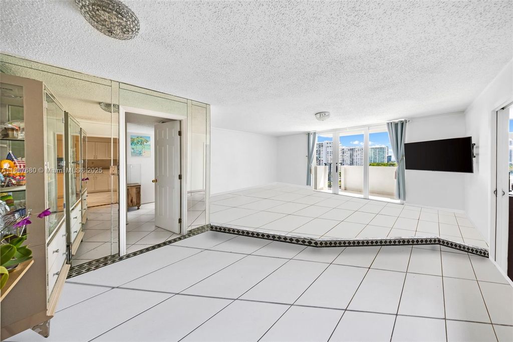 Photo of 2750 NE 183rd St #1210, Aventura, FL 33160 (MLS # A11887680)