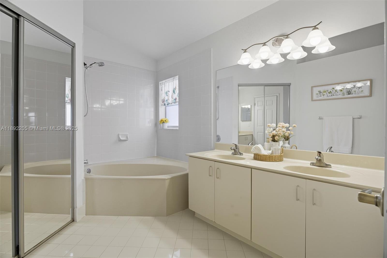 SAVANNAH PLAT 1 - Residential