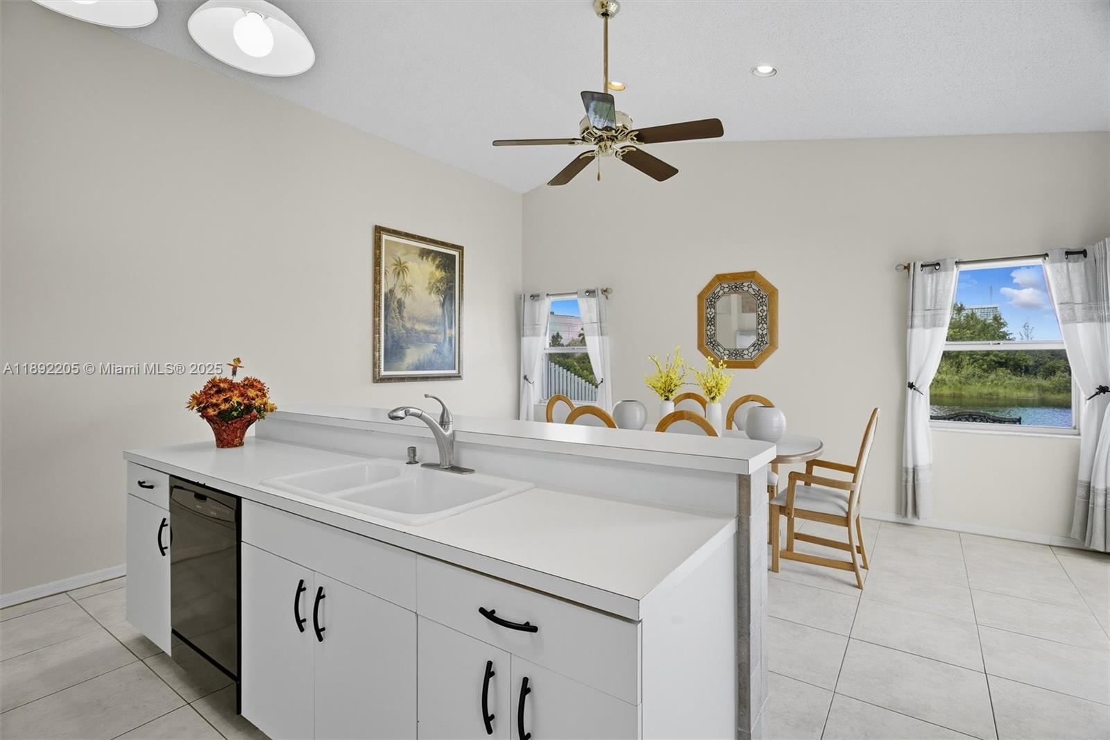 SAVANNAH PLAT 1 - Residential