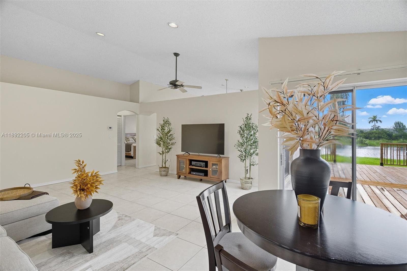 SAVANNAH PLAT 1 - Residential