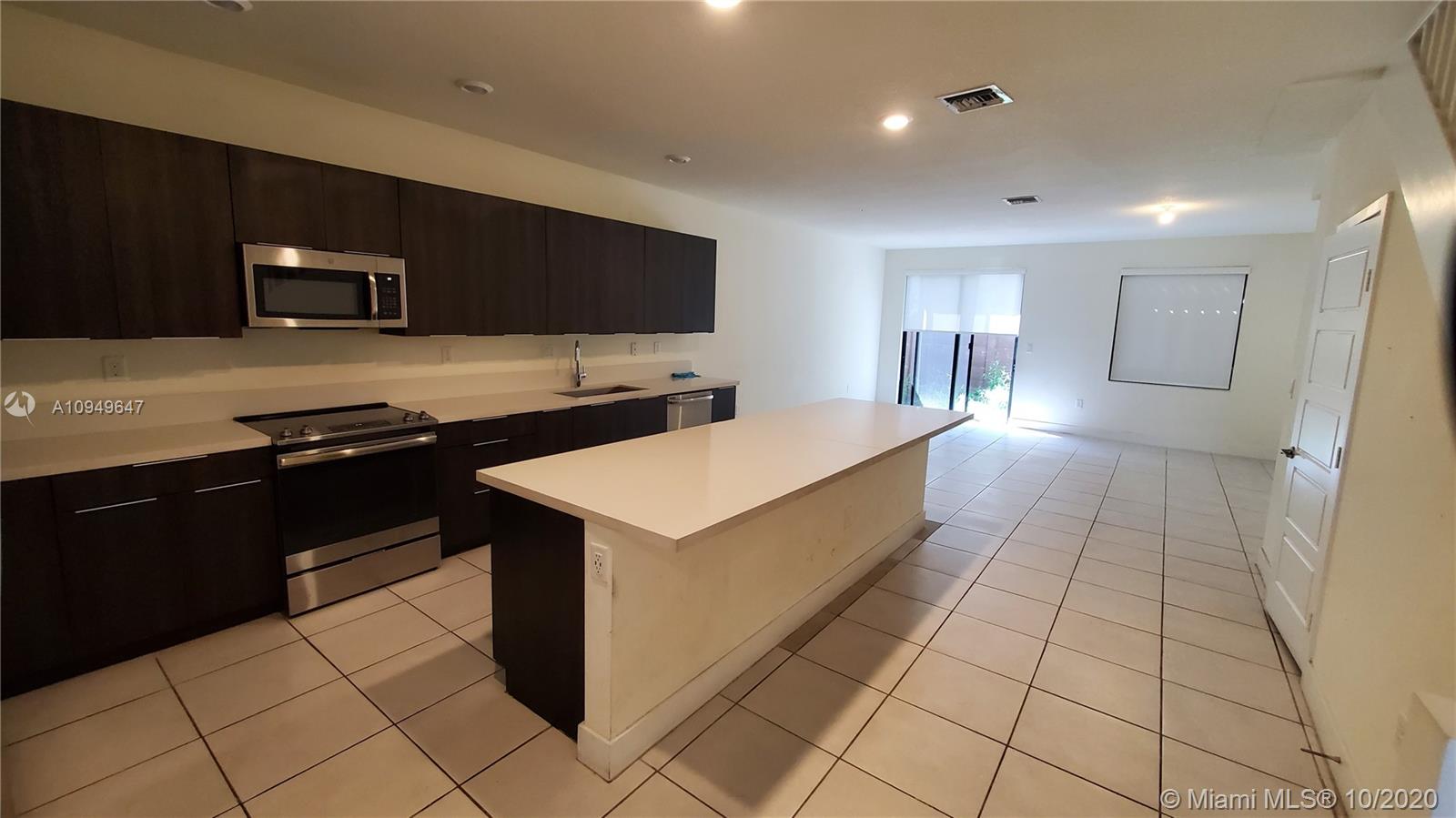 DUNNWOODY LAKE - Residential Lease