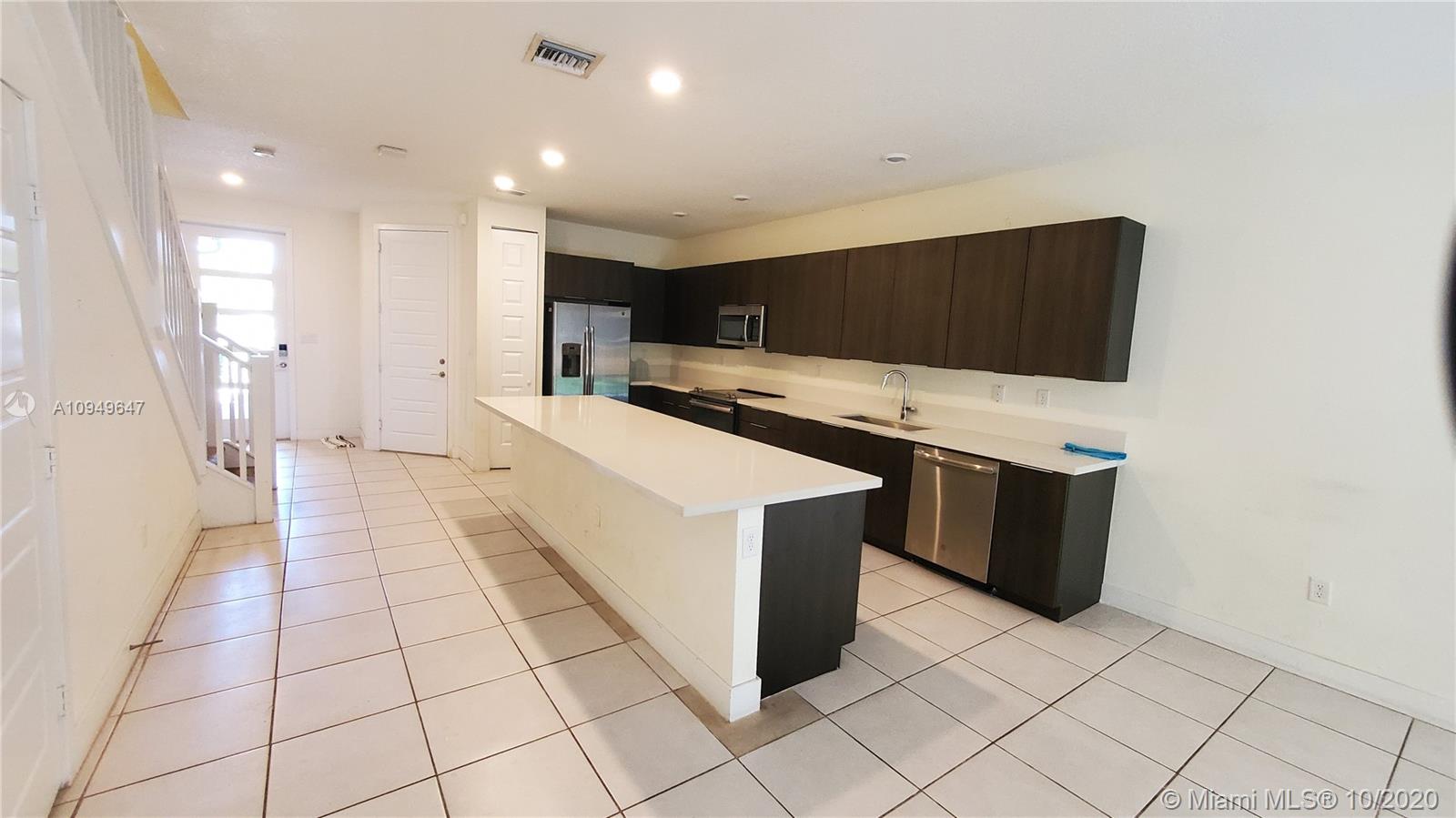 DUNNWOODY LAKE - Residential Lease