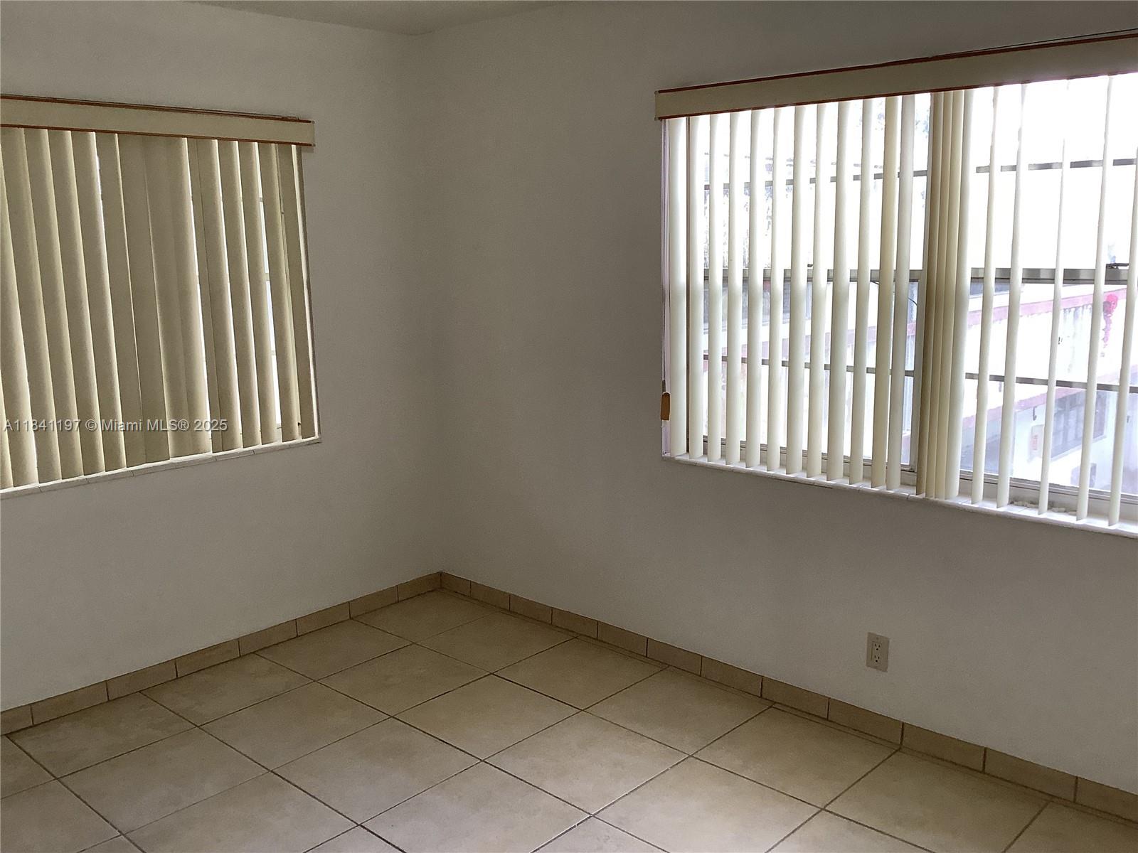 WINDSOR CONDOS - Residential Lease