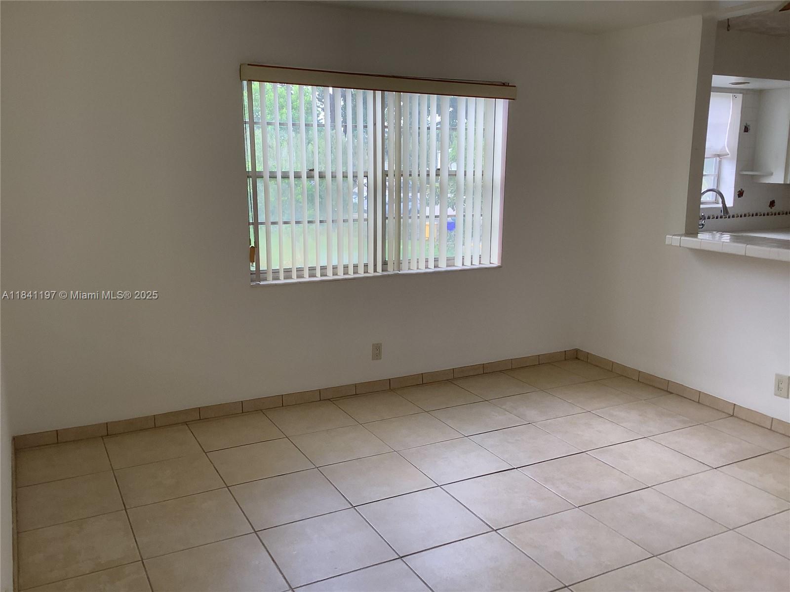 WINDSOR CONDOS - Residential Lease