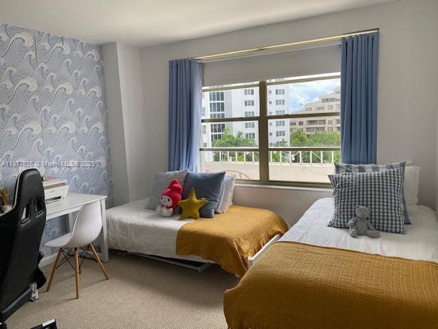 COMMODORE CLUB SOUTH COND - Residential Lease