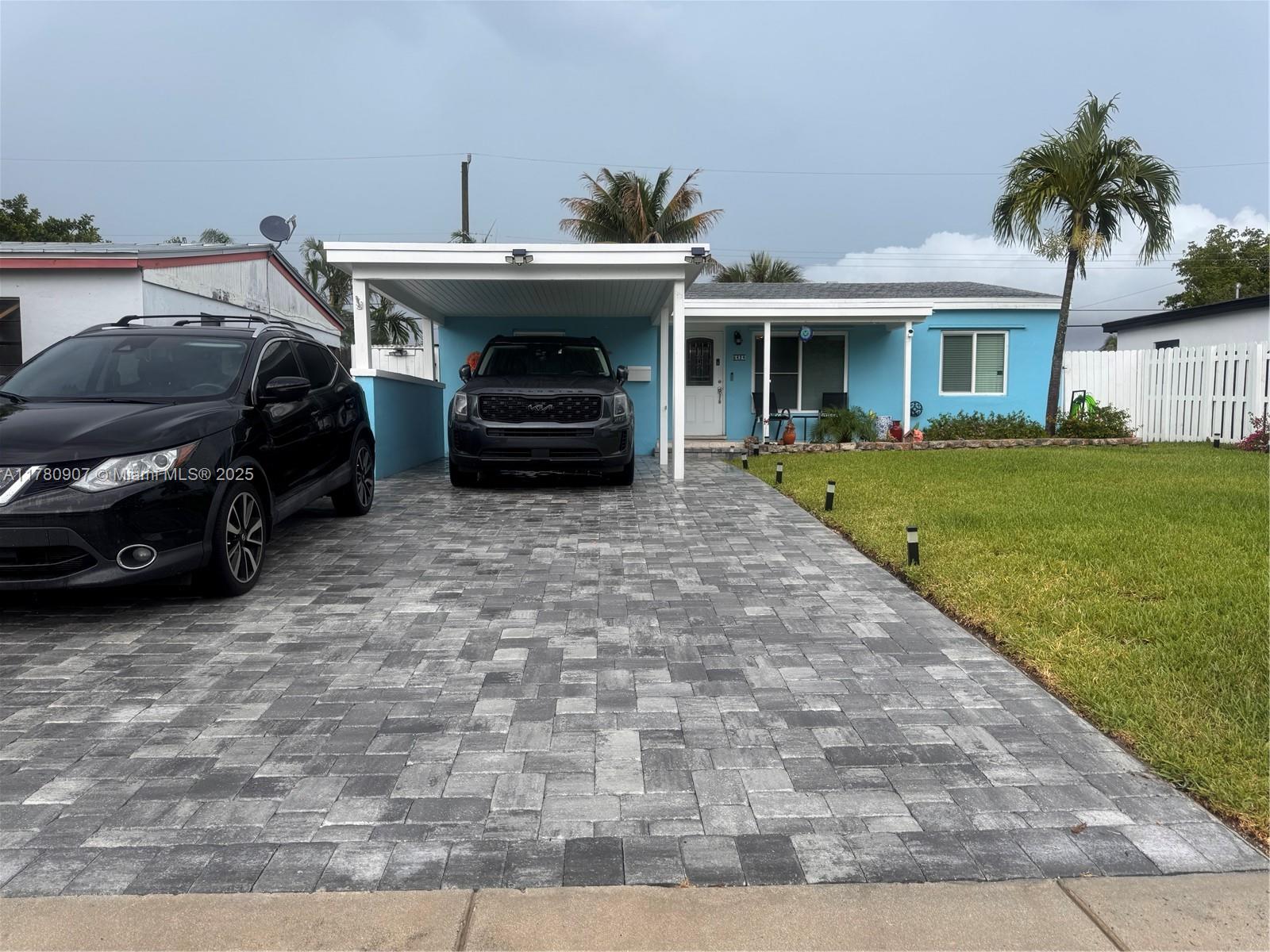 Property for Sale at 5424 Ne 3rd Ter, Oakland Park, Miami-Dade County, Florida - Bedrooms: 3 
Bathrooms: 2  - $460,000