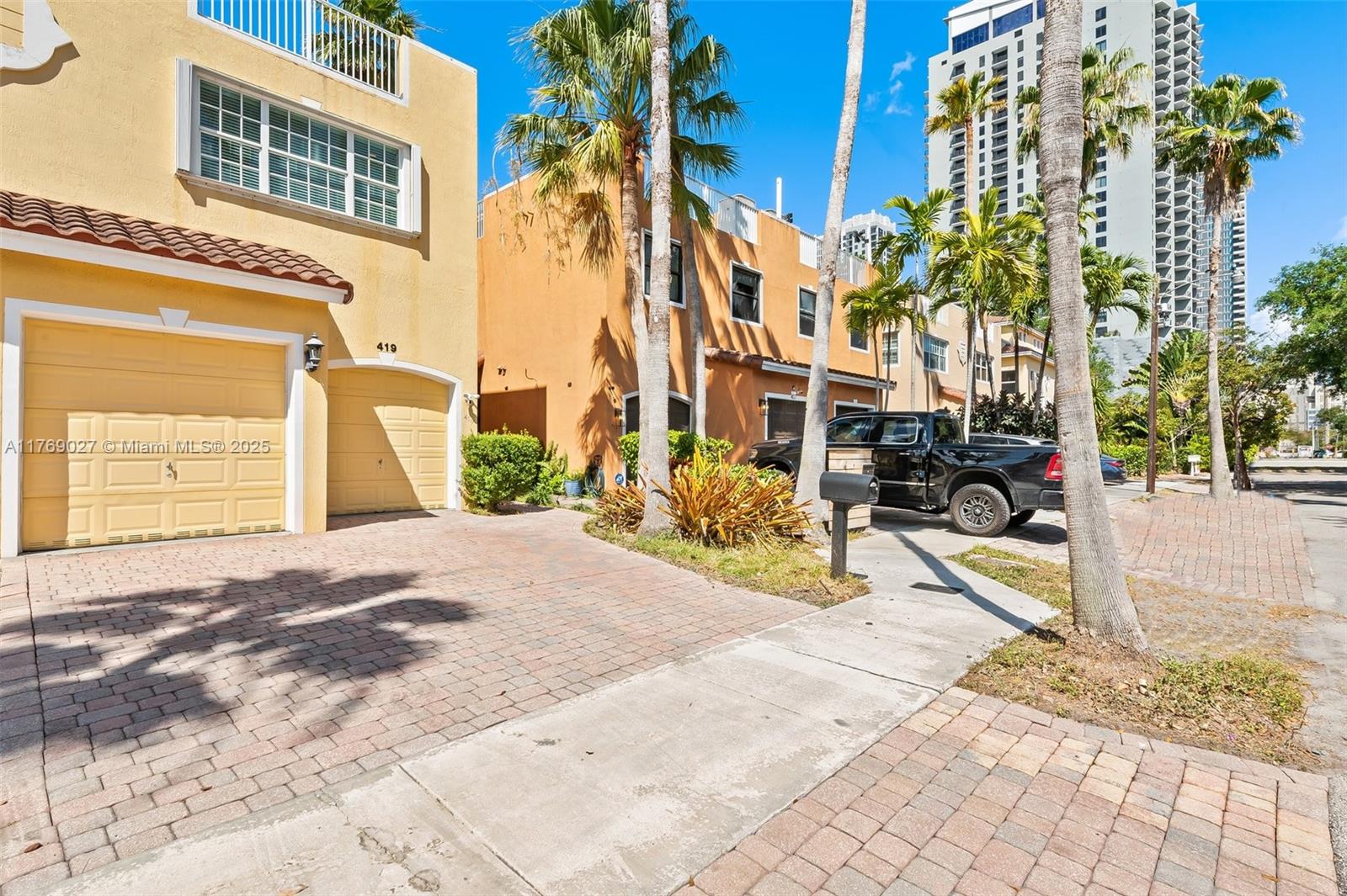419 SW 5th St 419