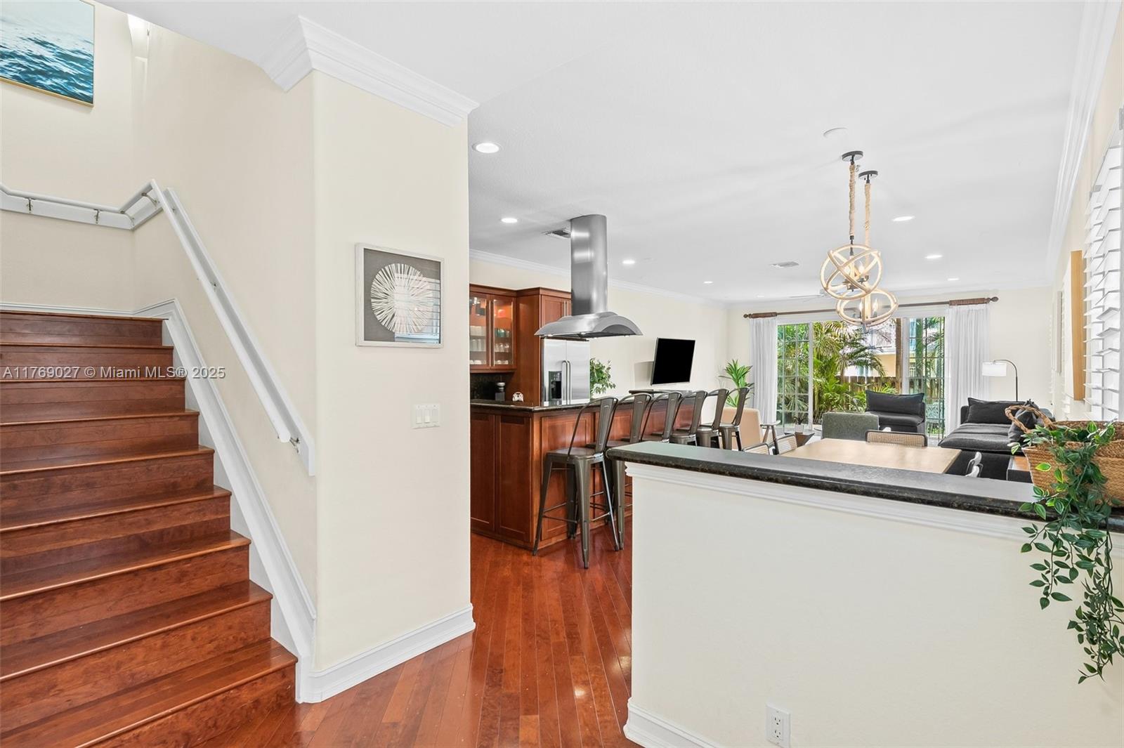 419 SW 5th St 419