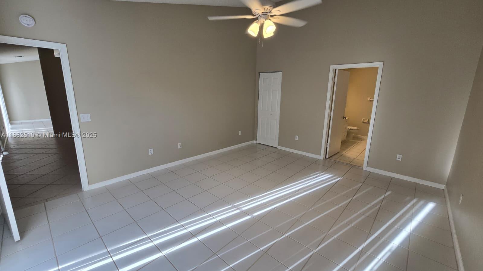 13048 Meadowbreeze Dr