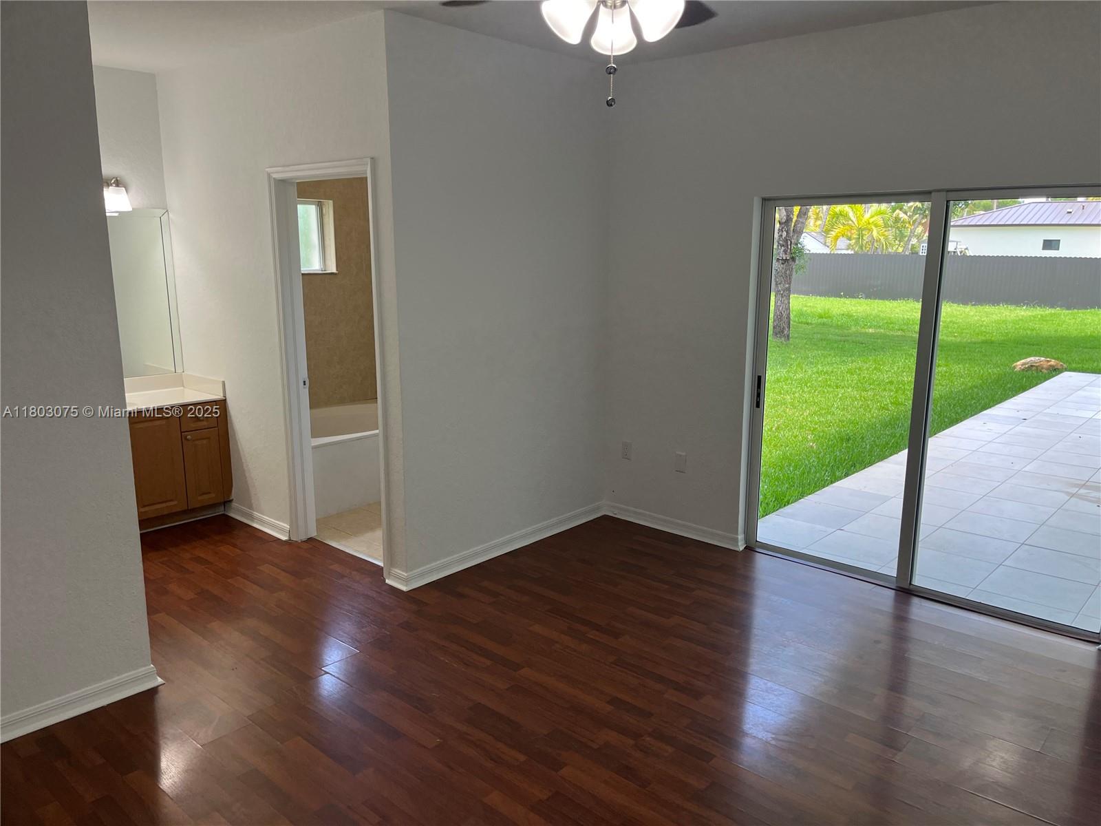 ESTATE MANSIONS - Residential Lease