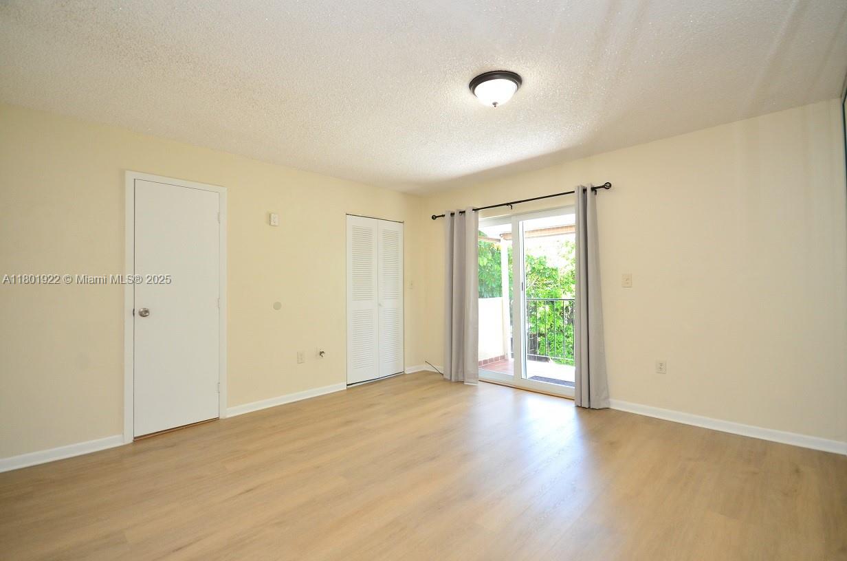 TWIN HOMES VILLAGE II CON - Residential