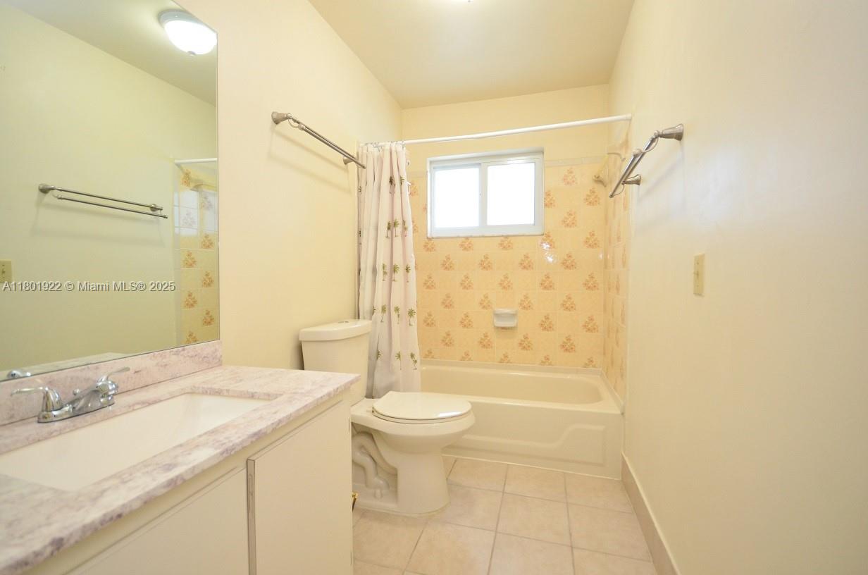 TWIN HOMES VILLAGE II CON - Residential