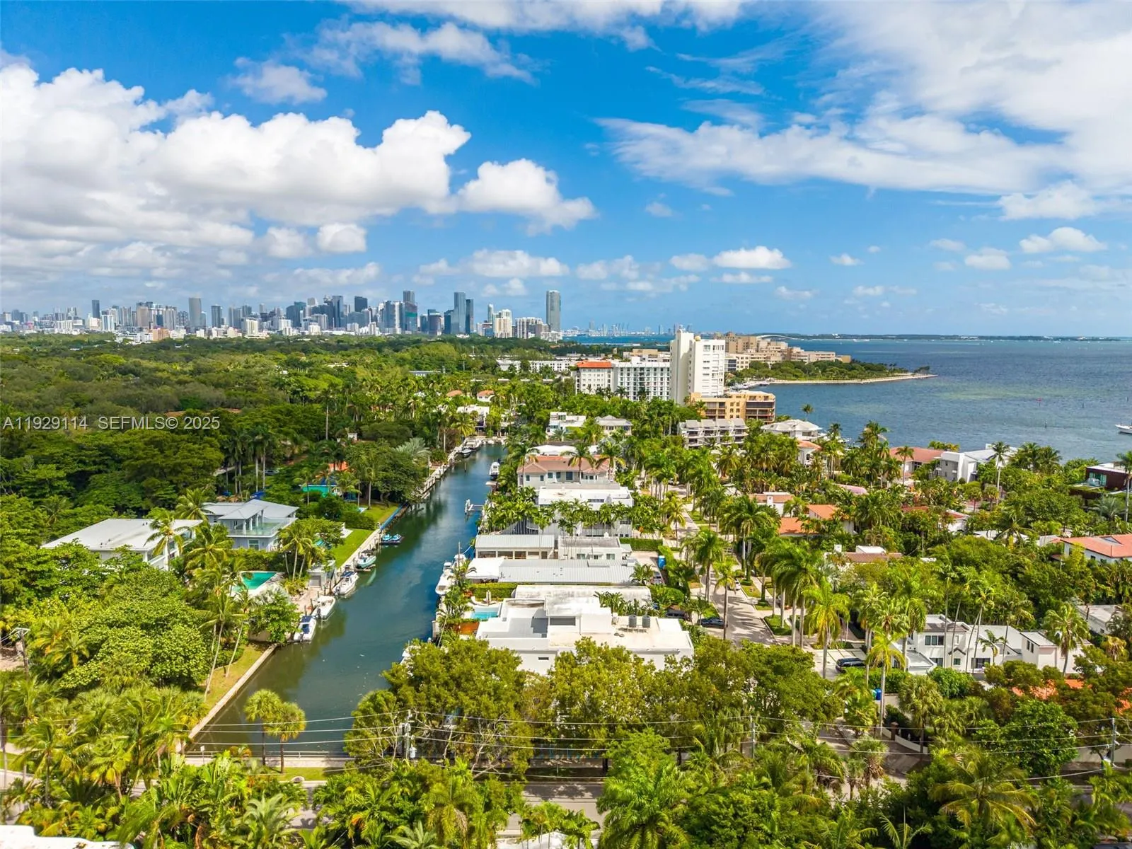 Miami, Florida 33133, United States, 4 Bedrooms Bedrooms, ,4 BathroomsBathrooms,Residential,Active,253931