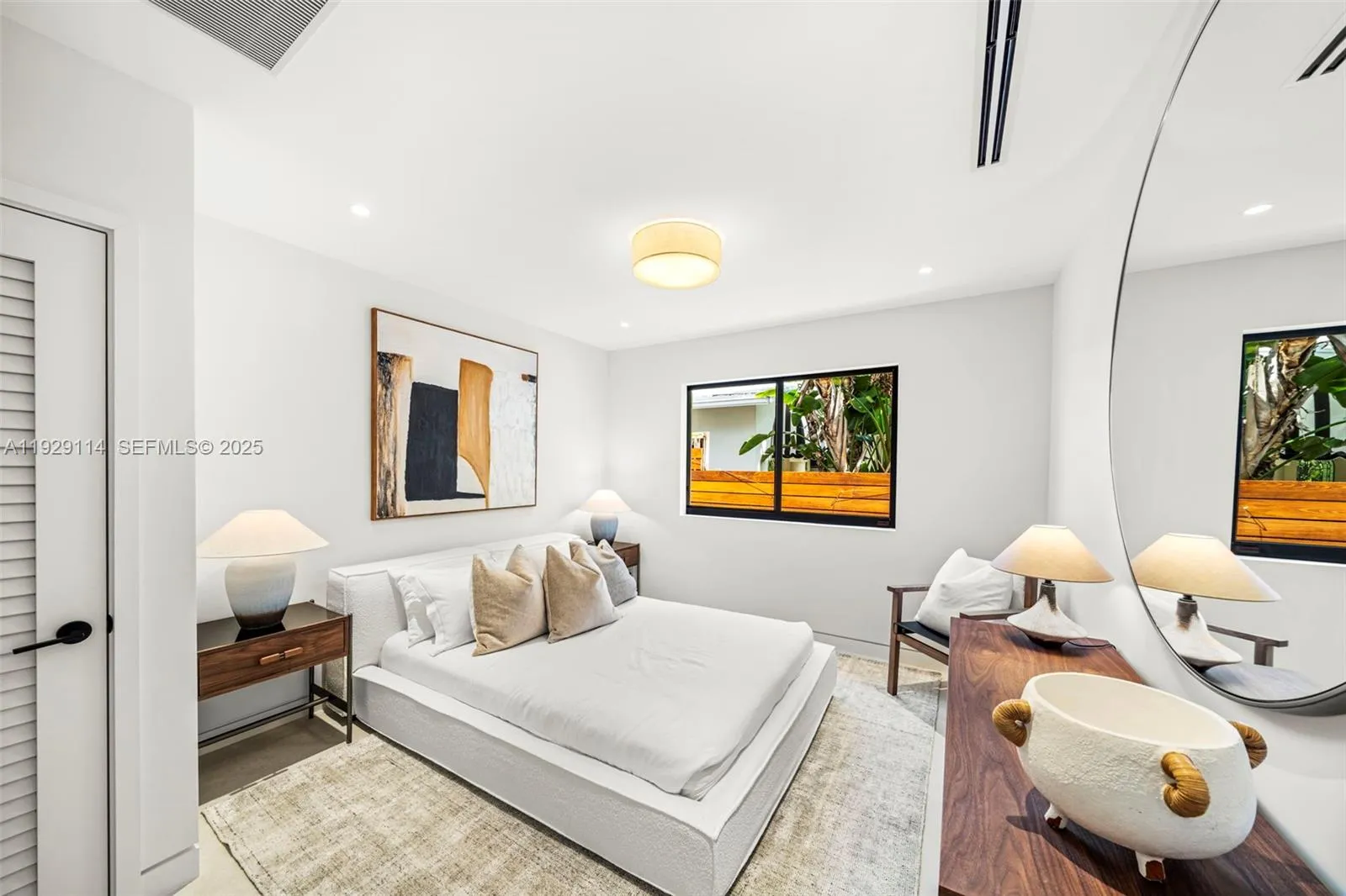 Miami, Florida 33133, United States, 4 Bedrooms Bedrooms, ,4 BathroomsBathrooms,Residential,Active,253931